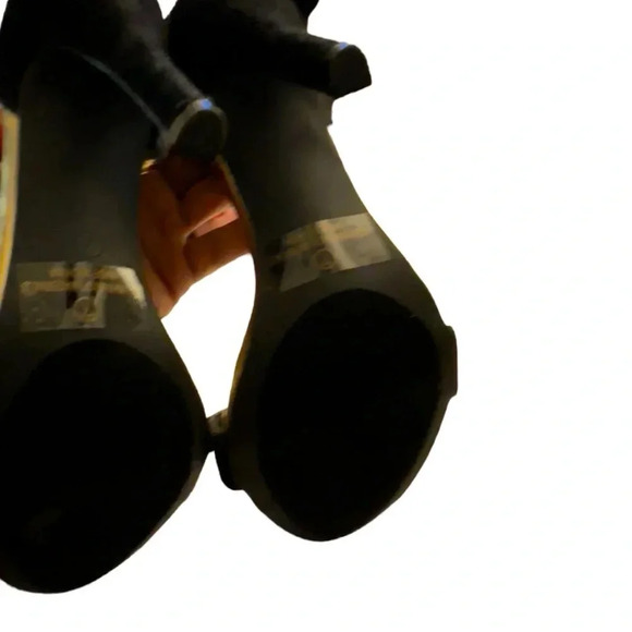 VENUS Black and Gold Strappy Stiletto Open Toe Heels With Ankle Strap - Picture 7 of 8